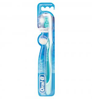 Зубная щетка  3D White средняя жесткость Oral-B