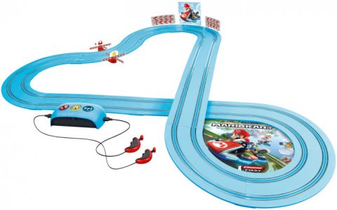 Трек First Nintendo Mario Kart Royal Raceway Carrera